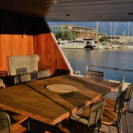 Yacht Aquamarina La Rochelle *